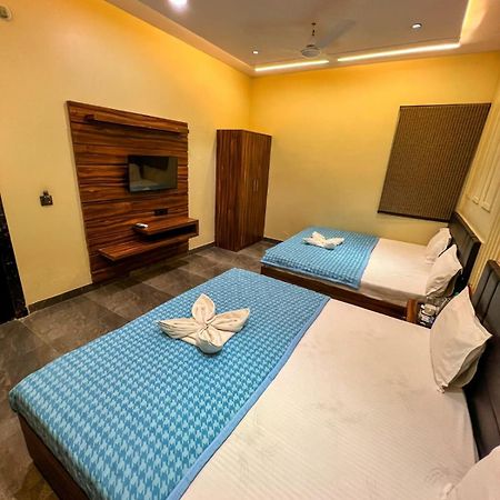 Gsm Hotel Vrindāvan Dış mekan fotoğraf